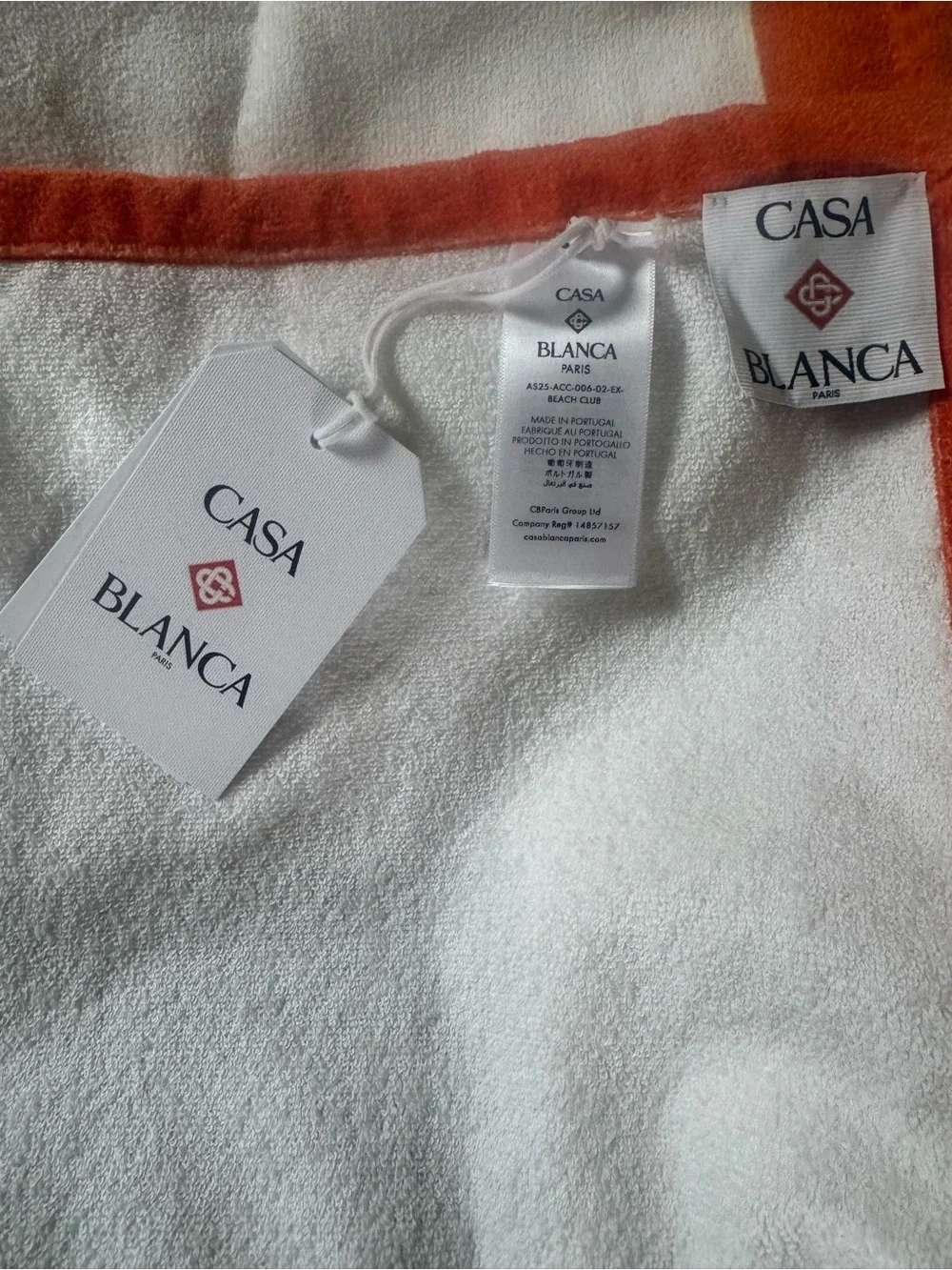 NWT Casablanca Gradient Printed Beach Towel